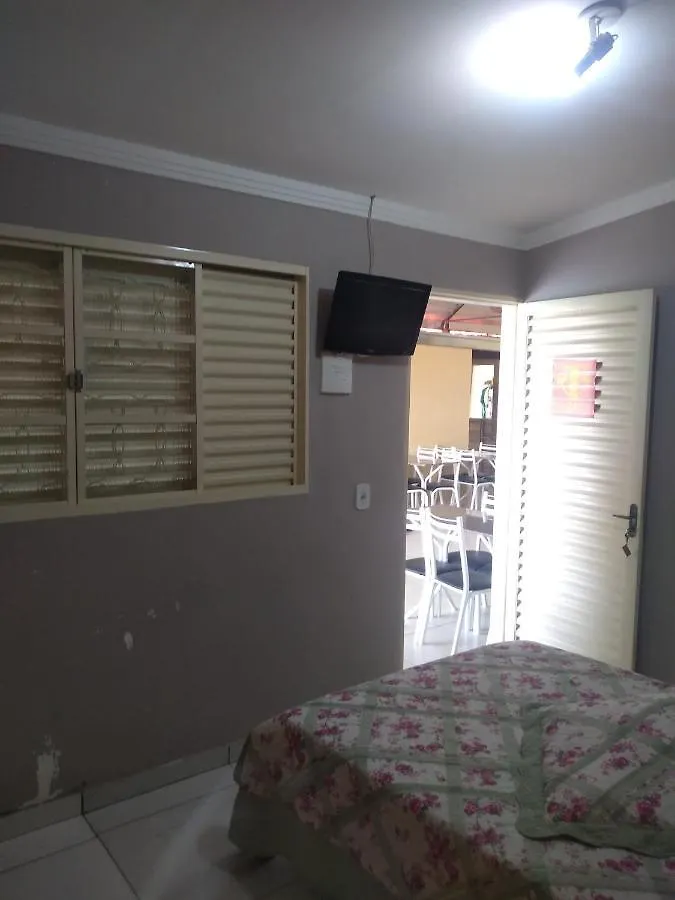 Camping Clube E Pousada Novilha De Ouro Caldas Novas 2*,