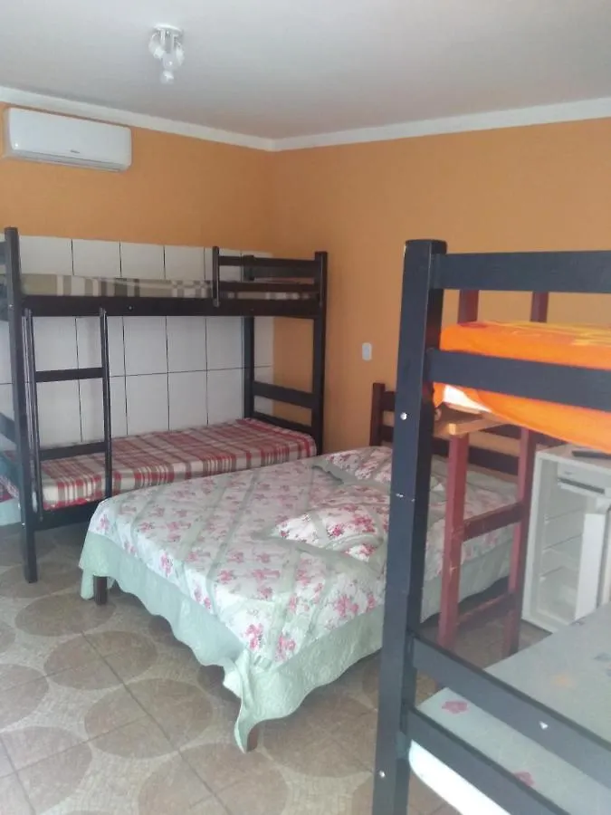 여관 Camping Clube E Pousada Novilha De Ouro 카우다스노바스
